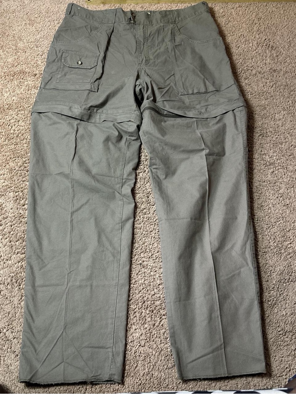 Cabela’s 6 Pocket Men's Outdoor Hiking Convertible Shorts Pants Size 40
